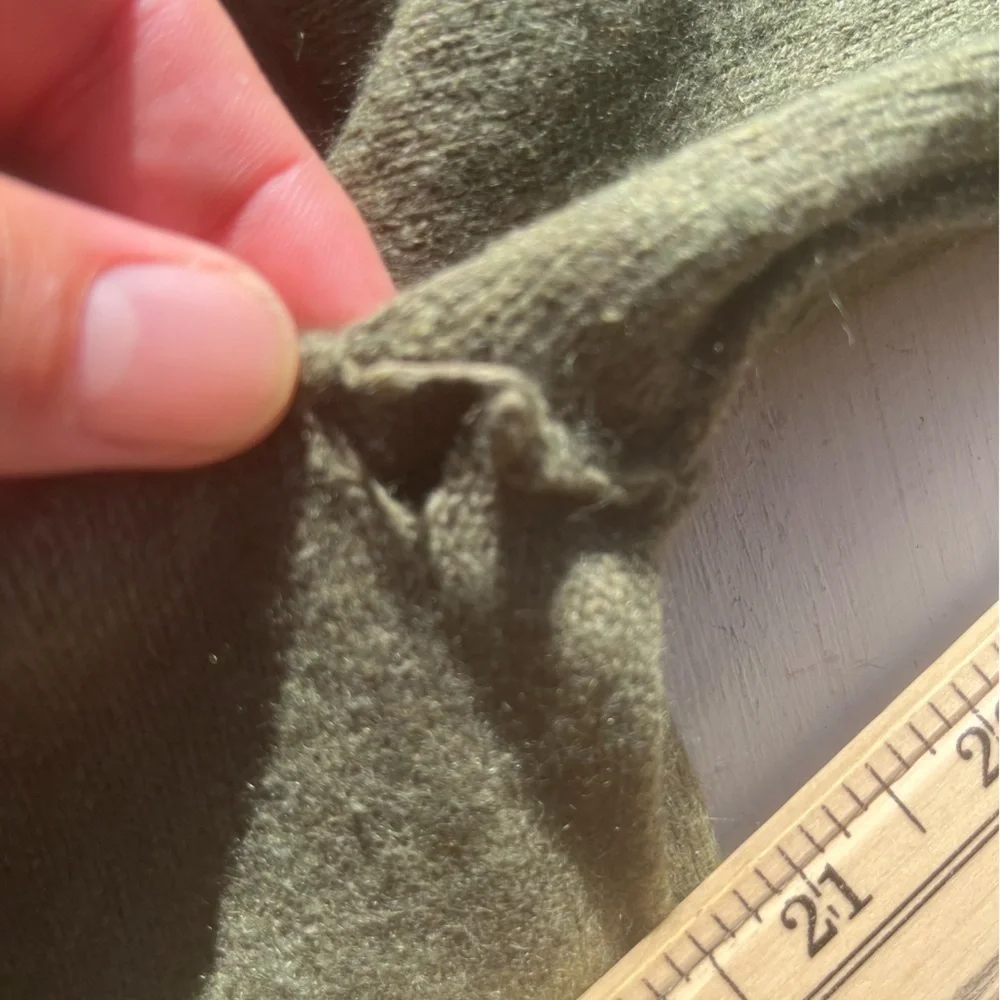 Men's Banana Republic Sweater Green Solid L Preppy Luxury Cashmere Zip HOLE City